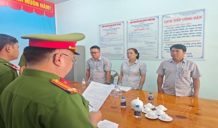 Bắt giam 2 lãnh đạo xã cùng thuộc cấp ở Đồng Nai liên quan vụ khai thác đá trái phép- Ảnh 1. Bắt giam 2 lãnh đạo xã cùng thuộc cấp ở Đồng Nai liên quan vụ khai thác đá trái phép- Ảnh 1.