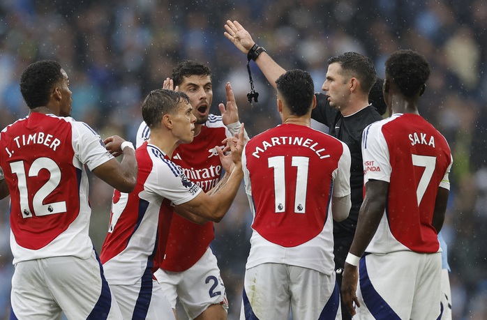 Haaland cán mốc 100 bàn, Man City thoát hiểm phút 90+8- Ảnh 5. Haaland cán mốc 100 bàn, Man City thoát hiểm phút 90+8- Ảnh 5.