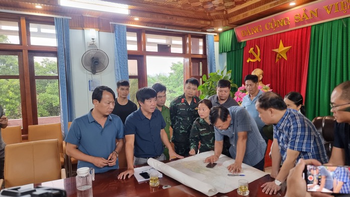 Những giờ phút "nghẹt thở" ở thủy điện Thác Bà- Ảnh 6. Những giờ phút "nghẹt thở" ở thủy điện Thác Bà- Ảnh 6.