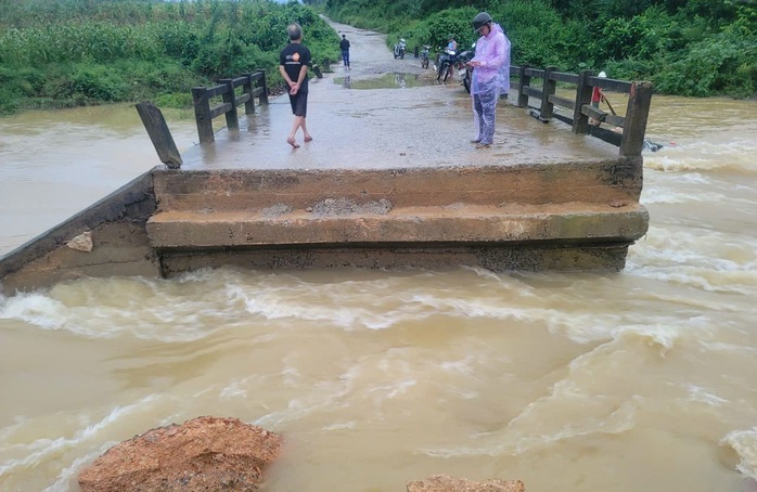 Bản du lịch cộng đồng nổi tiếng ở Thanh Hóa bị cô lập- Ảnh 3. Bản du lịch cộng đồng nổi tiếng ở Thanh Hóa bị cô lập- Ảnh 3.