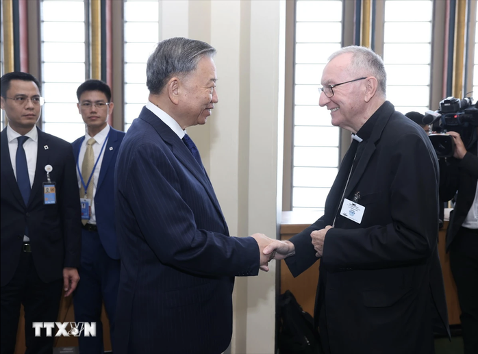 Tổng Bí thư, Chủ tịch nước Tô Lâm gặp Thủ tướng Vatican- Ảnh 1. Tổng Bí thư, Chủ tịch nước Tô Lâm gặp Thủ tướng Vatican- Ảnh 1.