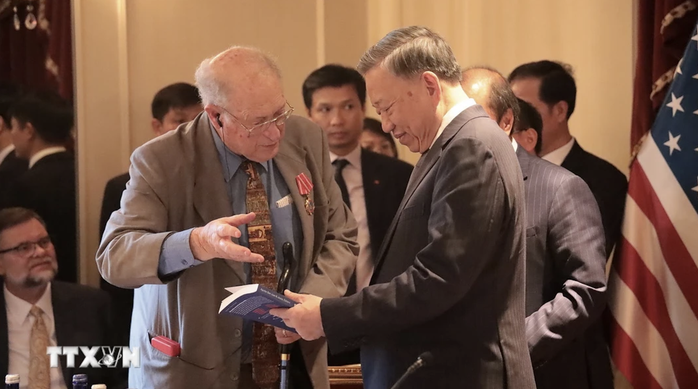 Tổng Bí thư, Chủ tịch nước Tô Lâm gặp gỡ lãnh đạo Đảng Cộng sản, tổ chức cánh tả và bạn bè Mỹ- Ảnh 4. Tổng Bí thư, Chủ tịch nước Tô Lâm gặp gỡ lãnh đạo Đảng Cộng sản, tổ chức cánh tả và bạn bè Mỹ- Ảnh 4.