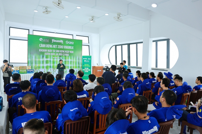 Nỗ lực hình thành bể hấp thụ carbon từ rừng ngập mặn Cà Mau của Vinamilk- Ảnh 4. Nỗ lực hình thành bể hấp thụ carbon từ rừng ngập mặn Cà Mau của Vinamilk- Ảnh 4.