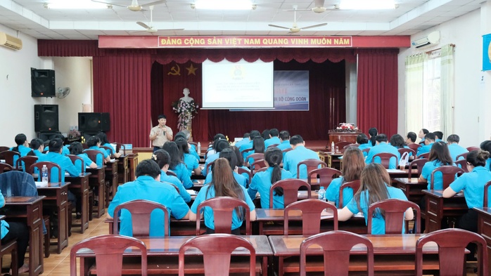 Cần Thơ bồi dưỡng kiến thức, kỹ năng cho cán bộ Công đoàn - Ảnh 2. Cần Thơ bồi dưỡng kiến thức, kỹ năng cho cán bộ Công đoàn - Ảnh 2.