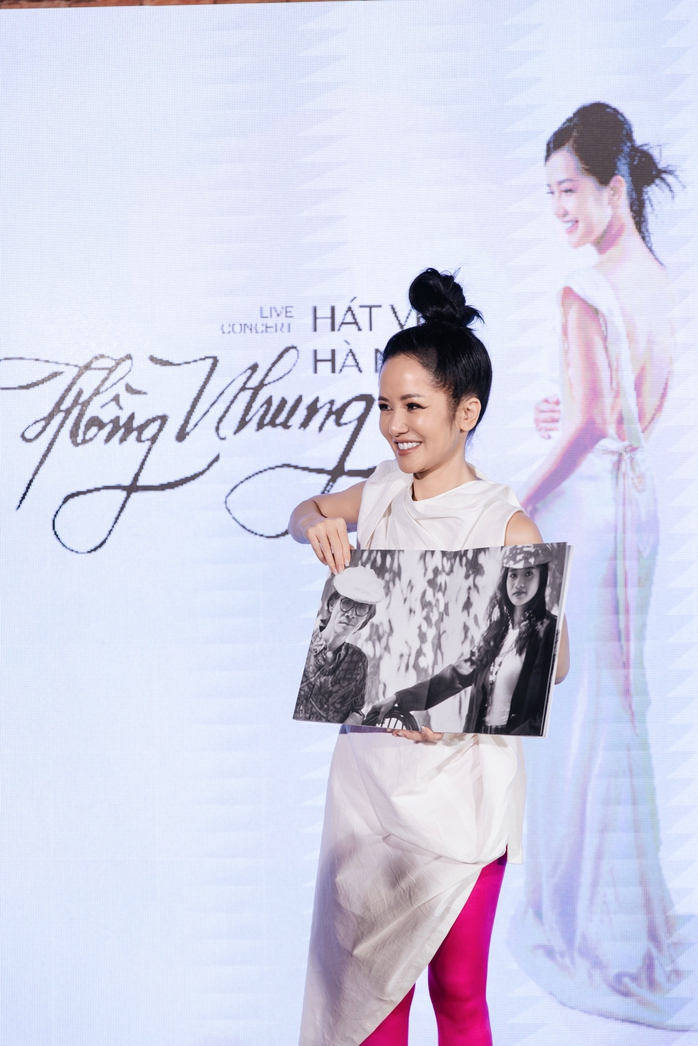 Trang mới của ca sĩ Hồng Nhung- Ảnh 5. Trang mới của ca sĩ Hồng Nhung- Ảnh 5.