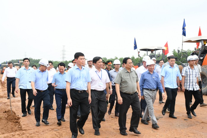 Thủ tướng Phạm Minh Chính kiểm tra tiến độ sân bay Long Thành- Ảnh 4. Thủ tướng Phạm Minh Chính kiểm tra tiến độ sân bay Long Thành- Ảnh 4.