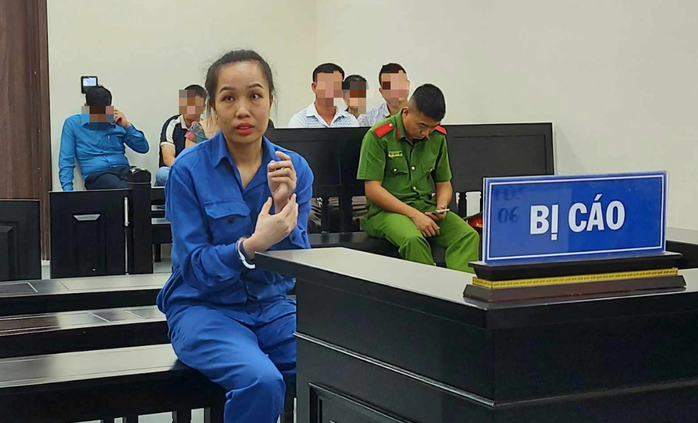 Với chiêu dụ mua đất, nữ cựu cán bộ địa chính lừa đảo chiếm đoạt gần 44 tỉ đồng- Ảnh 1. Với chiêu dụ mua đất, nữ cựu cán bộ địa chính lừa đảo chiếm đoạt gần 44 tỉ đồng- Ảnh 1.
