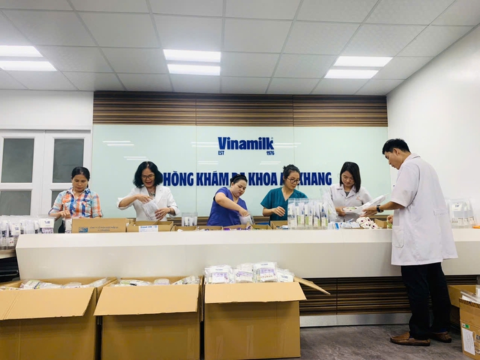 Nỗ lực khắc phục hậu quả, ổn định đời sống tại các vùng bão lũ- Ảnh 13. Nỗ lực khắc phục hậu quả, ổn định đời sống tại các vùng bão lũ- Ảnh 13.
