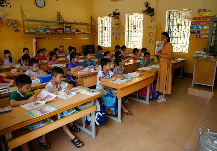 Nỗ lực khắc phục hậu quả, ổn định đời sống tại các vùng bão lũ- Ảnh 4. Nỗ lực khắc phục hậu quả, ổn định đời sống tại các vùng bão lũ- Ảnh 4.