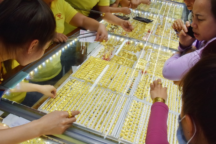 Giá vàng hôm nay, 25-9: Tăng tiếp, cán mức kỷ lục mới- Ảnh 1. Giá vàng hôm nay, 25-9: Tăng tiếp, cán mức kỷ lục mới- Ảnh 1.