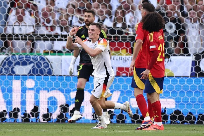 UEFA thừa nhận trọng tài mắc lỗi nghiêm trọng ở trận tứ kết Euro 2024 Đức thua Tây Ban Nha - Ảnh 2. UEFA thừa nhận trọng tài mắc lỗi nghiêm trọng ở trận tứ kết Euro 2024 Đức thua Tây Ban Nha - Ảnh 2.