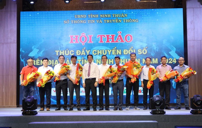 Ninh Thuận đặt mục tiêu kinh tế số chiếm khoảng 20% GRDP vào năm 2025- Ảnh 3. Ninh Thuận đặt mục tiêu kinh tế số chiếm khoảng 20% GRDP vào năm 2025- Ảnh 3.