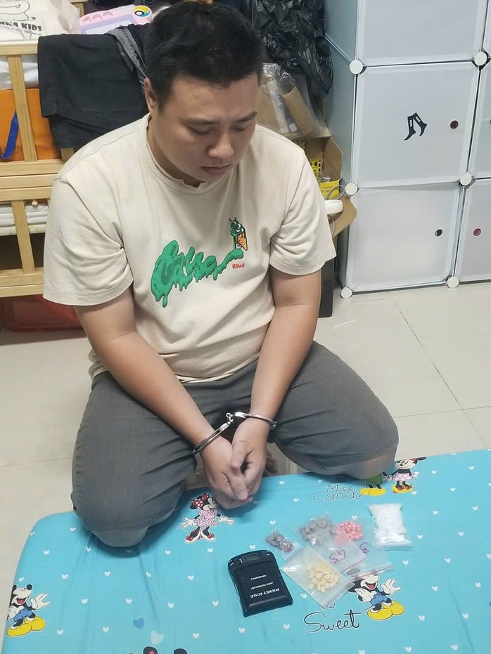Những gương mặt trong "tập đoàn" ma túy có sự tham gia của DJ Bé Vi- Ảnh 3. Những gương mặt trong "tập đoàn" ma túy có sự tham gia của DJ Bé Vi- Ảnh 3.