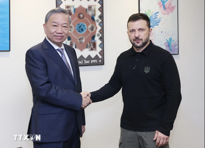 Tổng Bí thư, Chủ tịch nước Tô Lâm gặp Chủ tịch EC và Tổng thống Ukraine- Ảnh 4. Tổng Bí thư, Chủ tịch nước Tô Lâm gặp Chủ tịch EC và Tổng thống Ukraine- Ảnh 4.