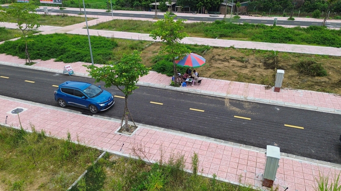 Giá đất, giá nhà nhiều địa phương ở Hà Nội gần đây tăng mạnh dù chưa áp dụng bảng giá đất mới. Ảnh: LÊ THÚY Giá đất, giá nhà nhiều địa phương ở Hà Nội gần đây tăng mạnh dù chưa áp dụng bảng giá đất mới. Ảnh: LÊ THÚY