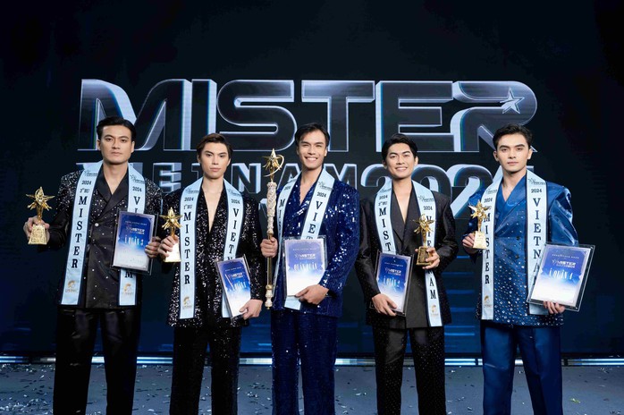 Quán quân "Mister Vietnam mùa 2- 2024" gọi tên Nguyễn Mạnh Lân- Ảnh 2. Quán quân "Mister Vietnam mùa 2- 2024" gọi tên Nguyễn Mạnh Lân- Ảnh 2.