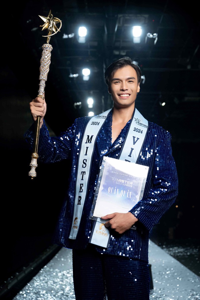 Quán quân "Mister Vietnam mùa 2- 2024" gọi tên Nguyễn Mạnh Lân- Ảnh 1. Quán quân "Mister Vietnam mùa 2- 2024" gọi tên Nguyễn Mạnh Lân- Ảnh 1.