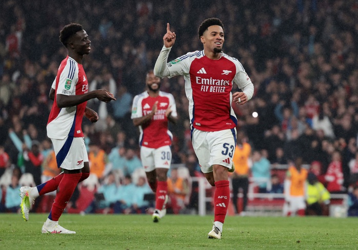 Đương kim vô địch Liverpool đè bẹp West Ham, Arsenal dội mưa bàn thắng ở League Cup- Ảnh 6. Đương kim vô địch Liverpool đè bẹp West Ham, Arsenal dội mưa bàn thắng ở League Cup- Ảnh 6.