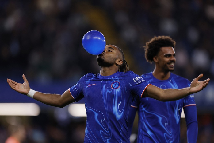 Chelsea thắng tưng bừng đội Hạng ba, "đại gia" Ngoại hạng đổ bộ vòng 4 League Cup- Ảnh 3. Chelsea thắng tưng bừng đội Hạng ba, "đại gia" Ngoại hạng đổ bộ vòng 4 League Cup- Ảnh 3.