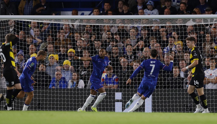 Chelsea thắng tưng bừng đội Hạng ba, "đại gia" Ngoại hạng đổ bộ vòng 4 League Cup- Ảnh 1. Chelsea thắng tưng bừng đội Hạng ba, "đại gia" Ngoại hạng đổ bộ vòng 4 League Cup- Ảnh 1.