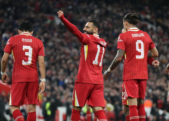 Đương kim vô địch Liverpool đè bẹp West Ham, Arsenal dội mưa bàn thắng ở League Cup- Ảnh 2. Đương kim vô địch Liverpool đè bẹp West Ham, Arsenal dội mưa bàn thắng ở League Cup- Ảnh 2.