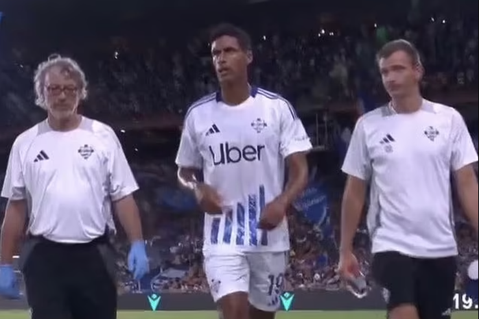 Trung vệ Raphael Varane cân nhắc treo giày vĩnh viễn- Ảnh 5. Trung vệ Raphael Varane cân nhắc treo giày vĩnh viễn- Ảnh 5.