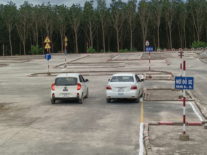 Thu hồi giấy phép trung tâm dạy lái ô tô xây trên đất nông nghiệp- Ảnh 1. Thu hồi giấy phép trung tâm dạy lái ô tô xây trên đất nông nghiệp- Ảnh 1.