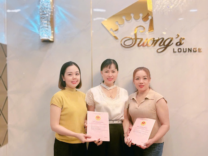 Một doanh nghiệp tặng sổ đỏ cho người lao động- Ảnh 4. Một doanh nghiệp tặng sổ đỏ cho người lao động- Ảnh 4.