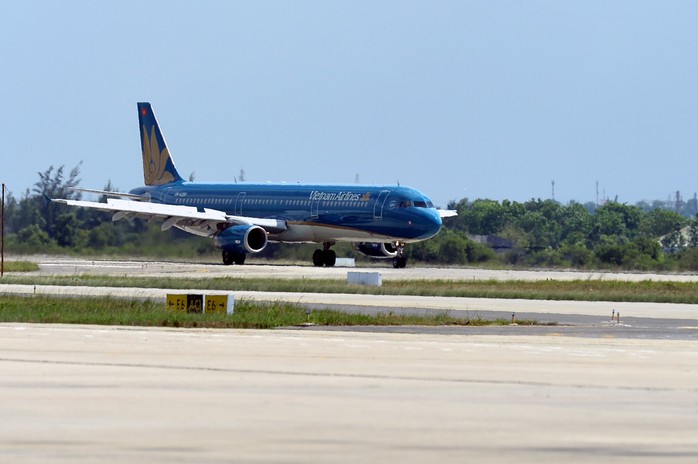 1-Ngày 27_05_2024 vừa qua, Vietnam Airlines vừa thực hiện thành công chuyến bay sử dụng nhiên liệu hàng không bền vững (Sustainable Aviation Fuel - SAF) 1-Ngày 27_05_2024 vừa qua, Vietnam Airlines vừa thực hiện thành công chuyến bay sử dụng nhiên liệu hàng không bền vững (Sustainable Aviation Fuel - SAF)