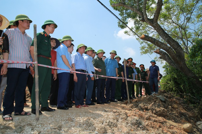 Phó Thủ tướng chỉ đạo khắc phục sau mưa lũ tại Thanh Hóa- Ảnh 5. Phó Thủ tướng chỉ đạo khắc phục sau mưa lũ tại Thanh Hóa- Ảnh 5.