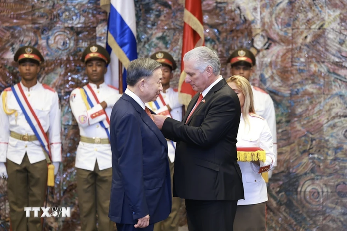 Cuba trao tặng Tổng Bí thư, Chủ tịch nước Tô Lâm Huân chương Jose Marti- Ảnh 3. Cuba trao tặng Tổng Bí thư, Chủ tịch nước Tô Lâm Huân chương Jose Marti- Ảnh 3.