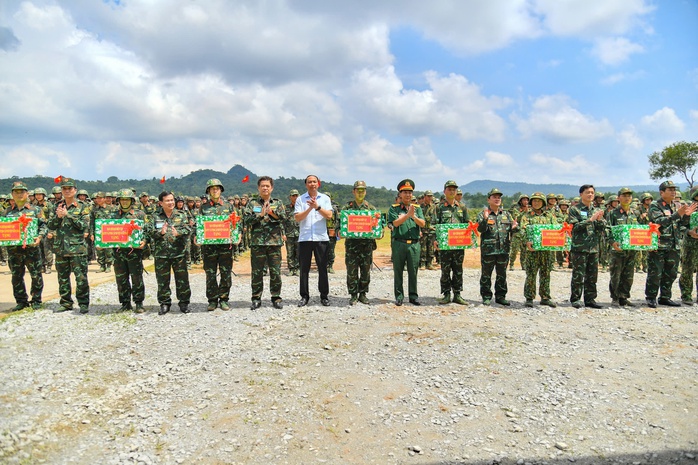 Những hình ảnh tham gia thực binh quy mô lớn ở Phú Quốc- Ảnh 2. Những hình ảnh tham gia thực binh quy mô lớn ở Phú Quốc- Ảnh 2.