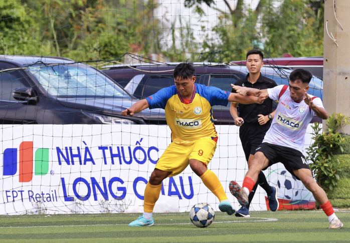 Sôi động vòng loại Giải bóng đá công nhân, viên chức Việt Nam- Ảnh 4. Sôi động vòng loại Giải bóng đá công nhân, viên chức Việt Nam- Ảnh 4.