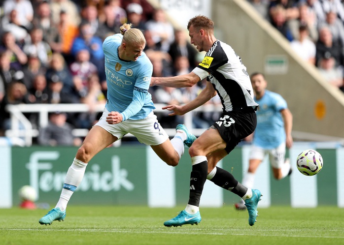 Haaland tịt ngòi tại St.James'Park, Man City mất điểm ngôi đầu- Ảnh 1. Haaland tịt ngòi tại St.James'Park, Man City mất điểm ngôi đầu- Ảnh 1.