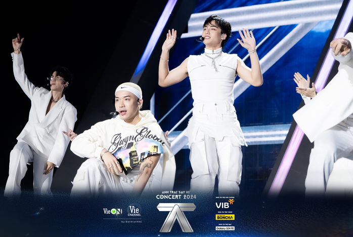 Hơn 20.000 khán giả cổ vũ nồng nhiệt "Anh trai say hi" Concert 2024- Ảnh 5. Hơn 20.000 khán giả cổ vũ nồng nhiệt "Anh trai say hi" Concert 2024- Ảnh 5.