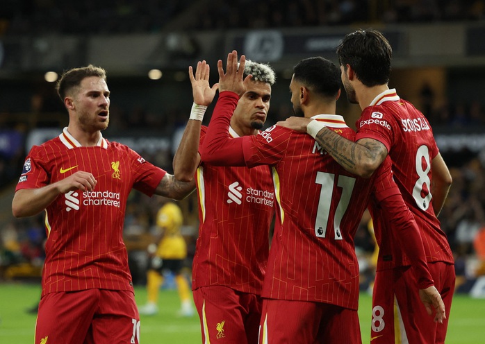Hạ chủ nhà Wolves, Liverpool lên đỉnh bảng Ngoại hạng Anh- Ảnh 6. Hạ chủ nhà Wolves, Liverpool lên đỉnh bảng Ngoại hạng Anh- Ảnh 6.