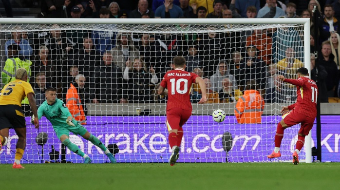Hạ chủ nhà Wolves, Liverpool lên đỉnh bảng Ngoại hạng Anh- Ảnh 5. Hạ chủ nhà Wolves, Liverpool lên đỉnh bảng Ngoại hạng Anh- Ảnh 5.