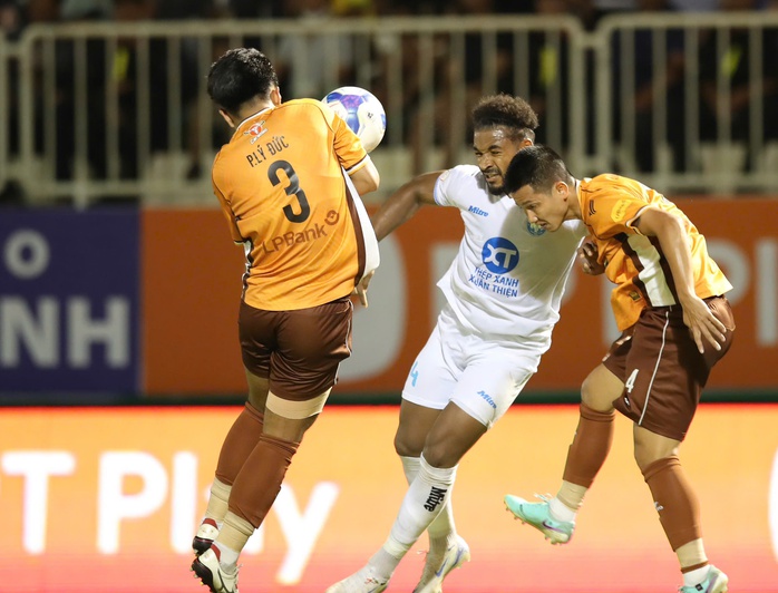HAGL kiên cường hòa đương kim vô địch V-League- Ảnh 1. HAGL kiên cường hòa đương kim vô địch V-League- Ảnh 1.