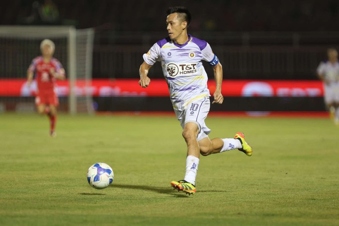 Patrik Lê Giang xuất sắc nhưng CLB TP HCM vẫn thua Hà Nội FC- Ảnh 8. Patrik Lê Giang xuất sắc nhưng CLB TP HCM vẫn thua Hà Nội FC- Ảnh 8.