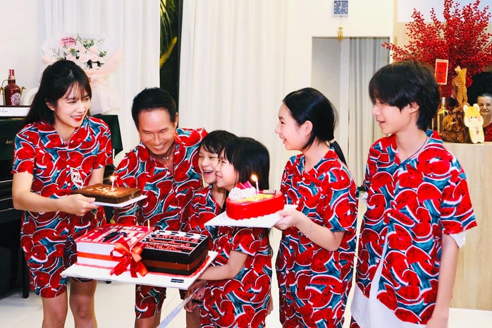 Lý Hải - Minh Hà rực rỡ trang phục dưa hấu- Ảnh 5. Lý Hải - Minh Hà rực rỡ trang phục dưa hấu- Ảnh 5.