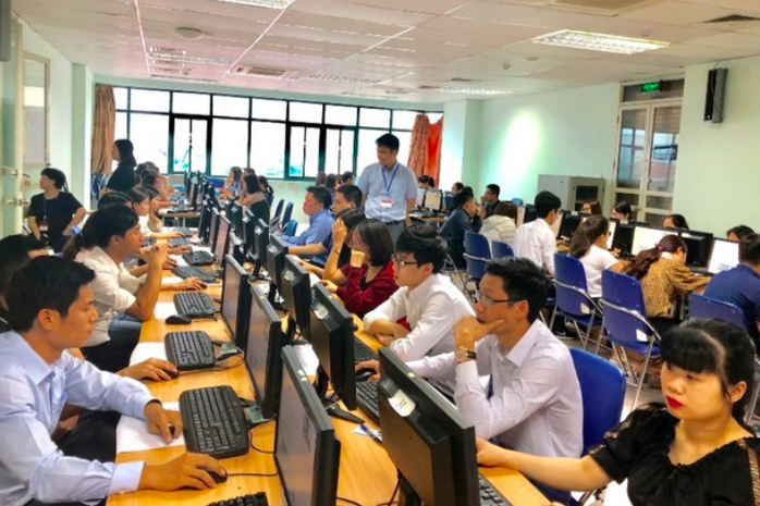 Người từng bị kết án tù có được làm công chức không?- Ảnh 1. Người từng bị kết án tù có được làm công chức không?- Ảnh 1.