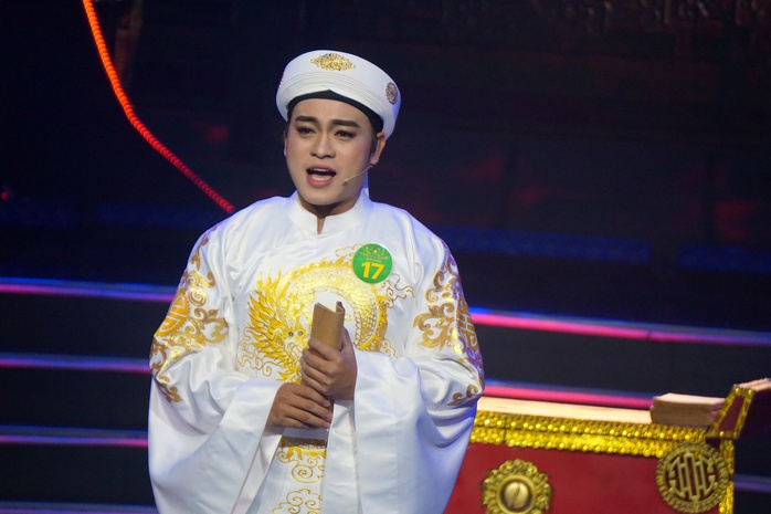 Thí sinh Lê Hoàng Nghi đoạt giải Chuông vàng vọng cổ lần thứ 19 – năm 2024- Ảnh 3. Thí sinh Lê Hoàng Nghi đoạt giải Chuông vàng vọng cổ lần thứ 19 – năm 2024- Ảnh 3.