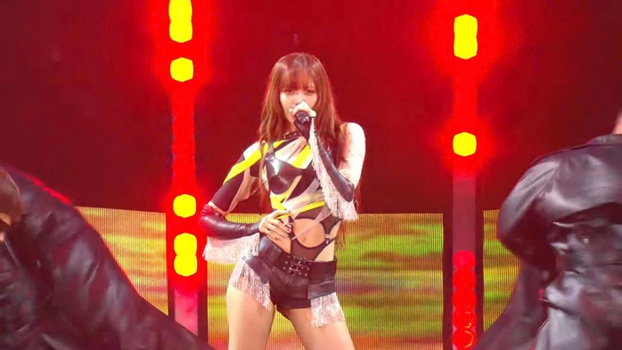 Lisa nóng bỏng khó cưỡng!- Ảnh 2. Lisa nóng bỏng khó cưỡng!- Ảnh 2.