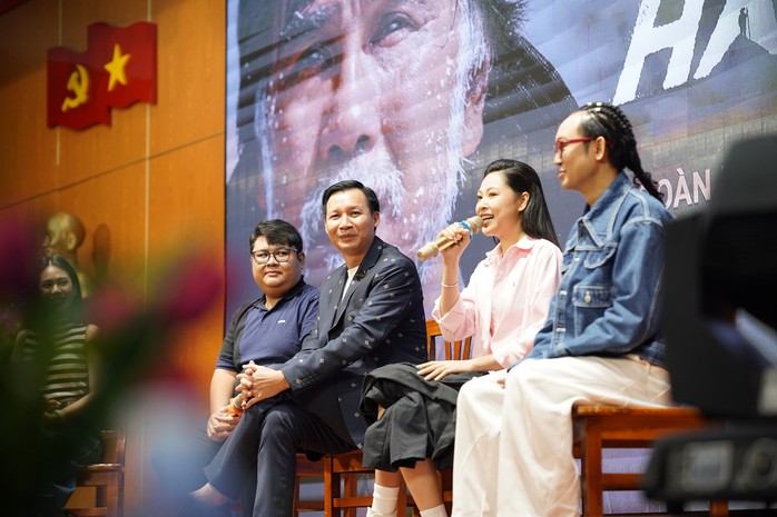 Phim có Quyền Linh nỗ lực trao gửi yêu thương- Ảnh 2. Phim có Quyền Linh nỗ lực trao gửi yêu thương- Ảnh 2.