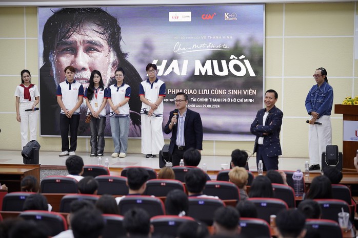 Phim có Quyền Linh nỗ lực trao gửi yêu thương- Ảnh 1. Phim có Quyền Linh nỗ lực trao gửi yêu thương- Ảnh 1.