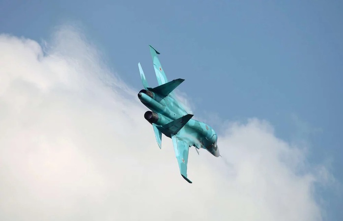 Những chiếc Su-34 mới được chuyển giao gần đây có hiệu suất bay đặc biệt và cực kỳ hiệu quả trong việc tấn công các mục tiêu của đối phương. Ảnh: Vitaly Kuzmin Những chiếc Su-34 mới được chuyển giao gần đây có hiệu suất bay đặc biệt và cực kỳ hiệu quả trong việc tấn công các mục tiêu của đối phương. Ảnh: Vitaly Kuzmin