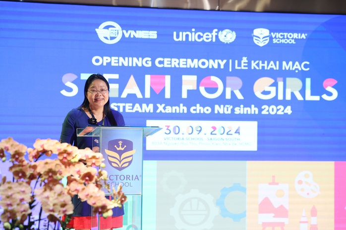 Bà Lê Anh Lan - Chuyên gia giáo dục UNICEF Việt Nam chia sẻ tại sự kiện Bà Lê Anh Lan - Chuyên gia giáo dục UNICEF Việt Nam chia sẻ tại sự kiện