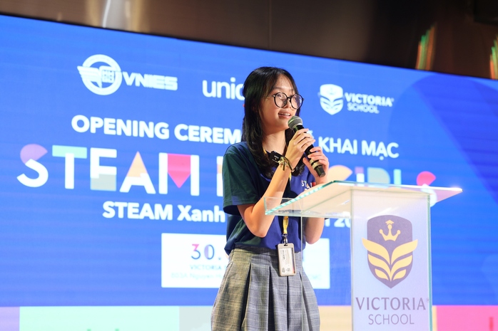 Em Nguyễn Ngọc Uyên Phương - Học sinh Victoria School - Nam Sài Gòn đại diện 69 thí sinh chia sẻ cảm xúc trước khi bước vào vòng chung kết Em Nguyễn Ngọc Uyên Phương - Học sinh Victoria School - Nam Sài Gòn đại diện 69 thí sinh chia sẻ cảm xúc trước khi bước vào vòng chung kết