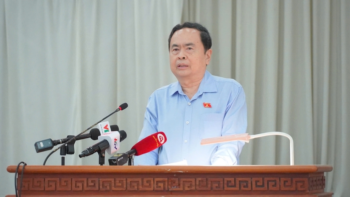 Chủ tịch Quốc hội ghi nhận nhiều ý kiến của cử tri tỉnh Hậu Giang- Ảnh 4. Chủ tịch Quốc hội ghi nhận nhiều ý kiến của cử tri tỉnh Hậu Giang- Ảnh 4.