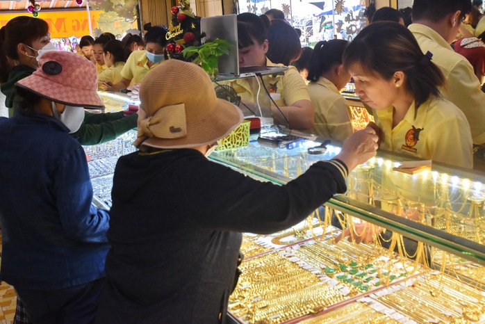Giá vàng hôm nay 30-9: Đã đến lúc chốt lời vàng nhẫn?- Ảnh 1. Giá vàng hôm nay 30-9: Đã đến lúc chốt lời vàng nhẫn?- Ảnh 1.